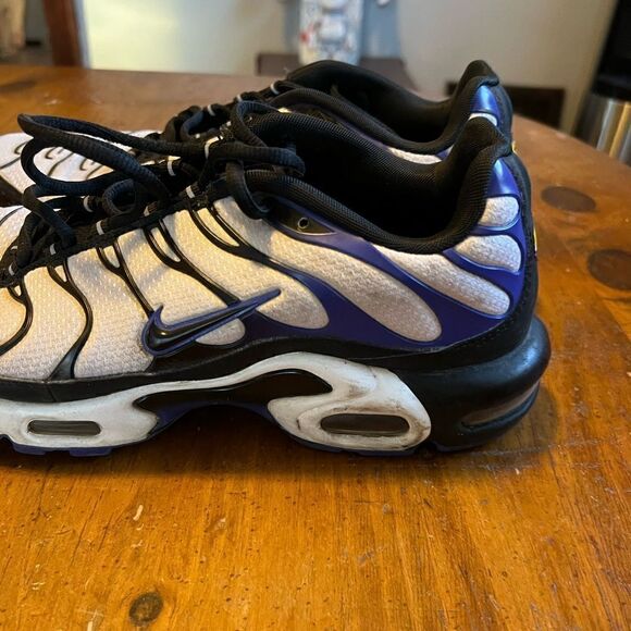 Nike Air Max Plus Persian Violet White Black DB0682-100 Men's - Picture 7 of 10